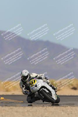 media/Mar-22-2025-CVMA (Sat) [[462c0ffedb]]/Race 13-Amateur Supersport Middleweight/